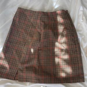 BRANDY MELVILLE PLAID SKIRT